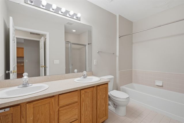 39475 Springwater Drive, Northville, MI 48168