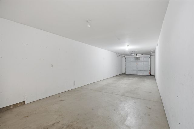 39475 Springwater Drive, Northville, MI 48168