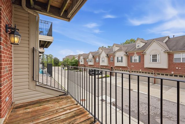 39475 Springwater Drive, Northville, MI 48168