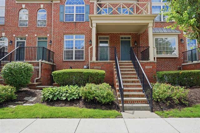 39475 Springwater Drive, Northville, MI 48168