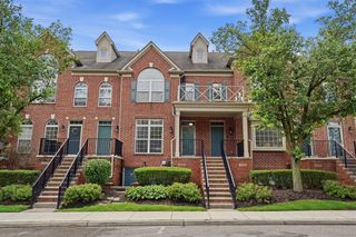 39475 Springwater Drive, Northville, MI 48168