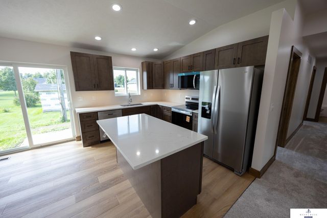 141 Bronco Circle, Utica, NE 68456