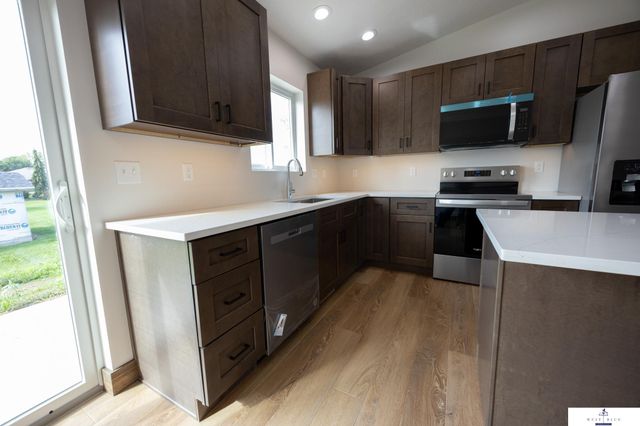 141 Bronco Circle, Utica, NE 68456