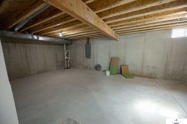 141 Bronco Circle, Utica, NE 68456