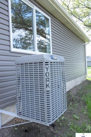 141 Bronco Circle, Utica, NE 68456