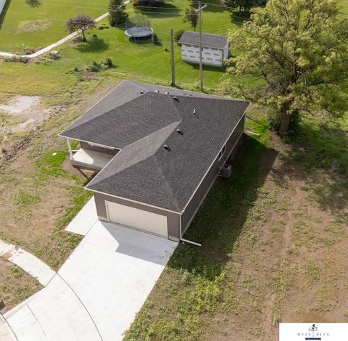 141 Bronco Circle, Utica, NE 68456