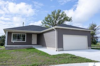 141 Bronco Circle, Utica, NE 68456