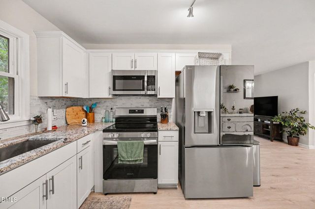57 Natchez Trace, Fuquay Varina, NC 27526