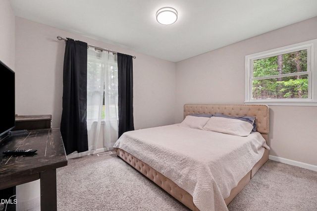 57 Natchez Trace, Fuquay Varina, NC 27526