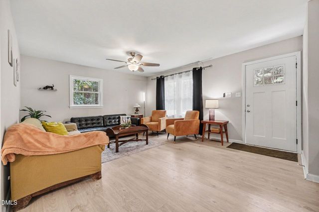 57 Natchez Trace, Fuquay Varina, NC 27526
