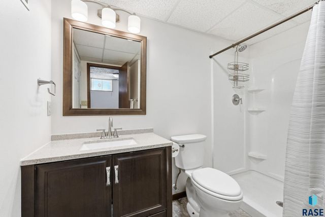 4509 W 37th St Street, Sioux Falls, SD 57106