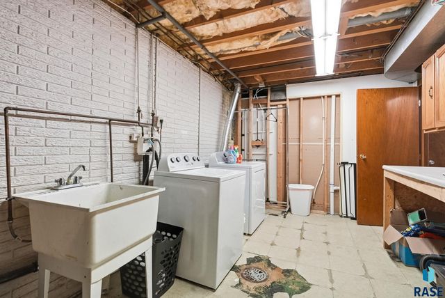 4509 W 37th St Street, Sioux Falls, SD 57106