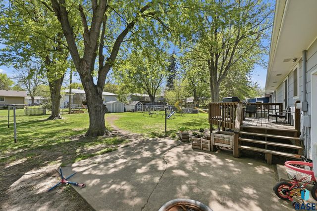 4509 W 37th St Street, Sioux Falls, SD 57106