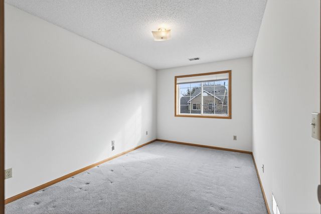 13807 Granada Way 9, Apple Valley, MN 55124