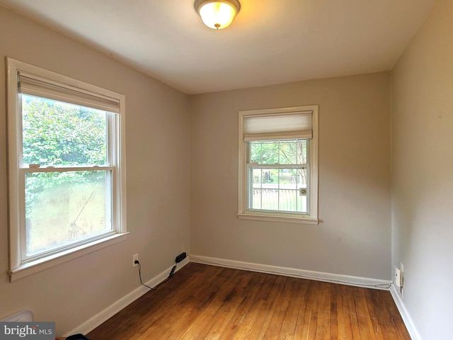 5301 POWHATAN ST, Riverdale, MD 20737