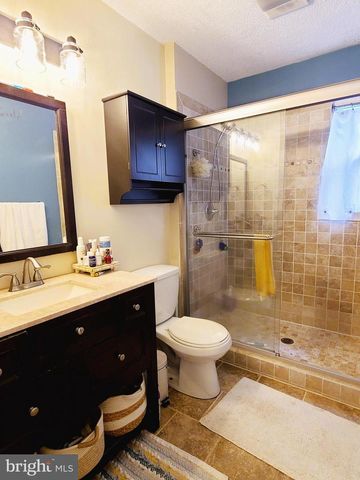 5301 POWHATAN ST, Riverdale, MD 20737