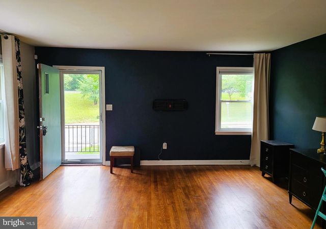 5301 POWHATAN ST, Riverdale, MD 20737