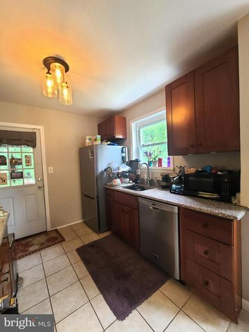5301 POWHATAN ST, Riverdale, MD 20737