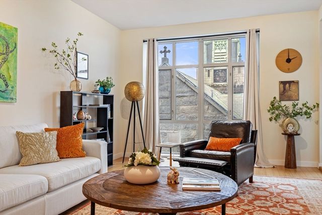150 Dorchester Ave 604, Boston, MA 02127