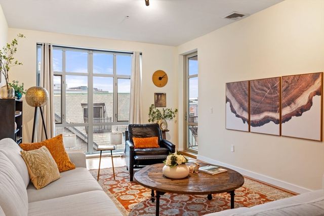 150 Dorchester Ave 604, Boston, MA 02127