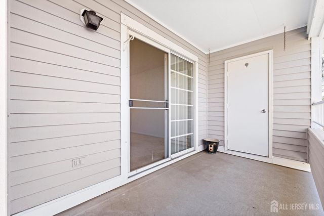 312 Raintree Court, Helmetta, NJ 08828