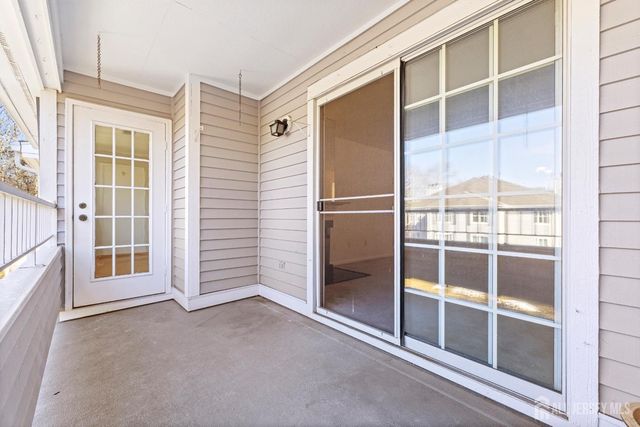 312 Raintree Court, Helmetta, NJ 08828