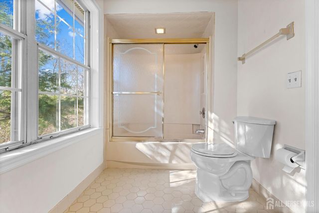 312 Raintree Court, Helmetta, NJ 08828