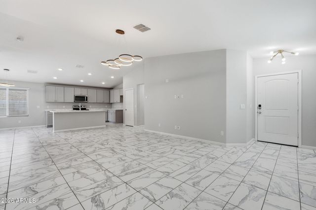 1981 N LEWIS Place, Casa Grande, AZ 85122