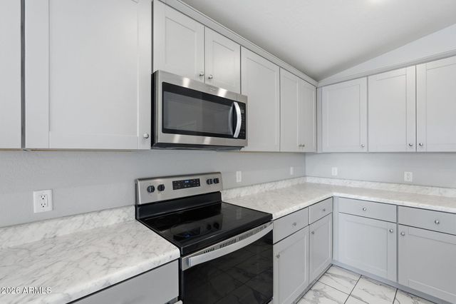 1981 N LEWIS Place, Casa Grande, AZ 85122