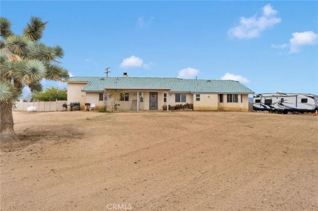 6720 Mono Road, Phelan, CA 92371