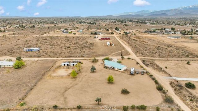 6720 Mono Road, Phelan, CA 92371