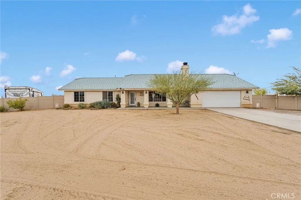 6720 Mono Road, Phelan, CA 92371