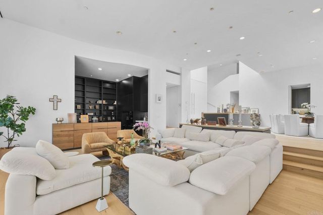 14821 Calle Montelibano, Rancho Santa Fe, CA 92067