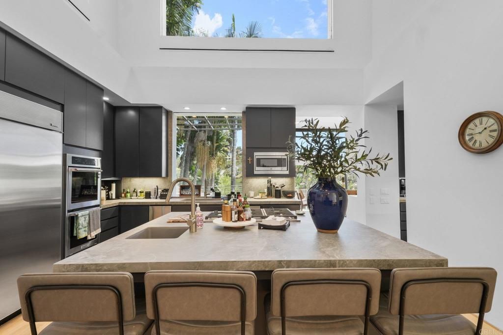 Image 21 of property listing at 14821 Calle Montelibano, Rancho Santa Fe, CA 92067