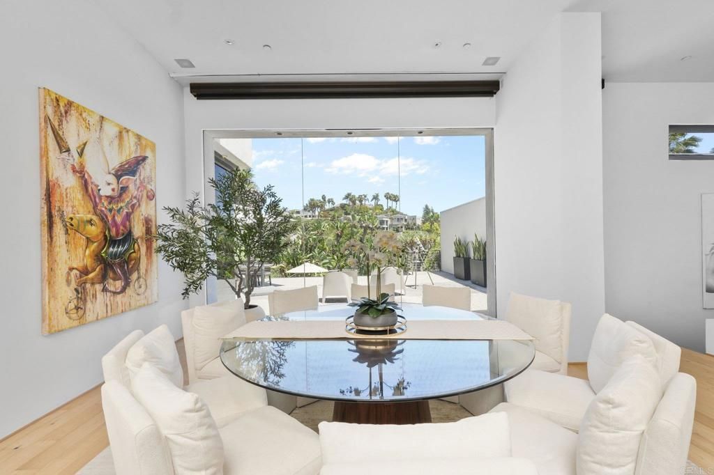 Image 32 of property listing at 14821 Calle Montelibano, Rancho Santa Fe, CA 92067