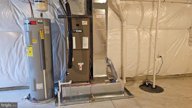 11 ORCHARD RD, Seaford, DE 19973