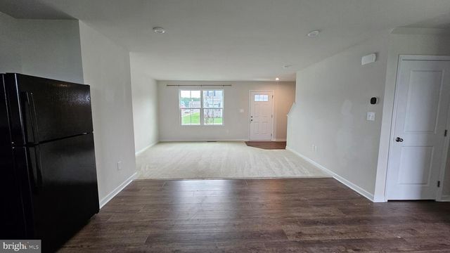 11 ORCHARD RD, Seaford, DE 19973