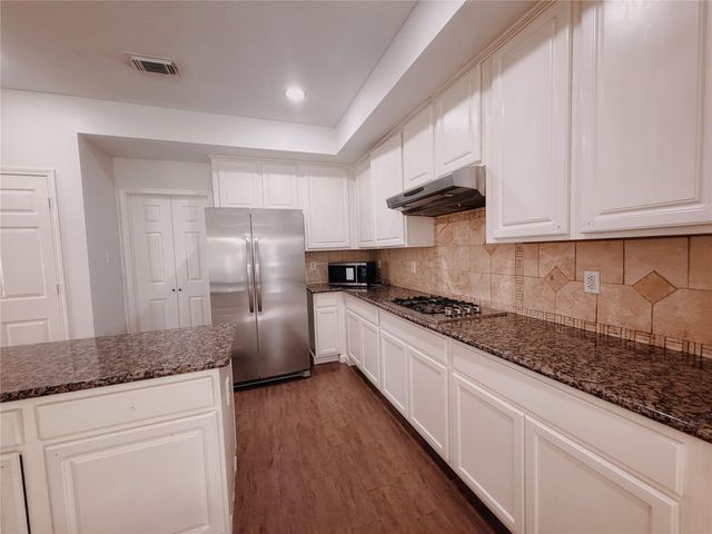 3110 Waters View Drive, Sugar Land, TX 77478