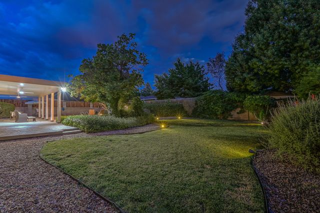 6608 Arroyo Del Oso Avenue NE, Albuquerque, NM 87109