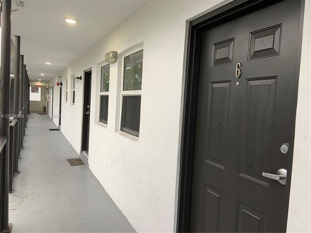 1130 NW 62nd Street 13, Miami, FL 33150