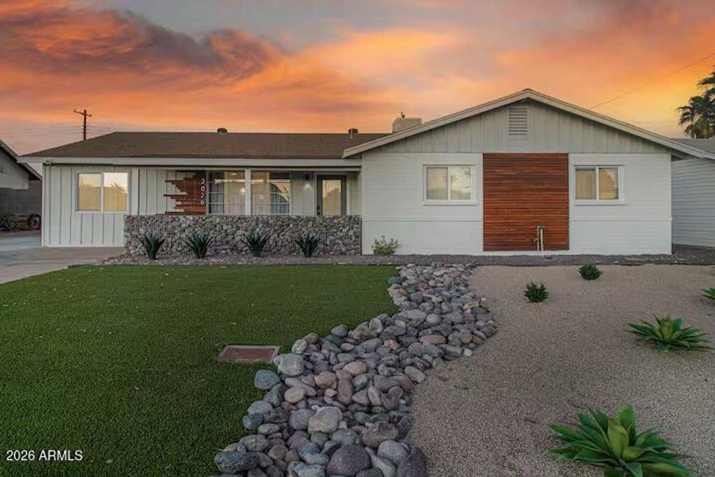 2026 W RANCHO Drive, Phoenix, AZ 85015