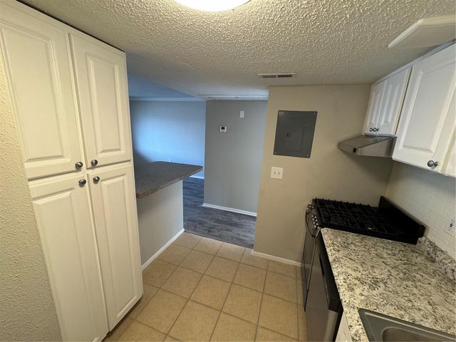115 OYSTER BAY CIRCLE 300, Altamonte Springs, FL 32701