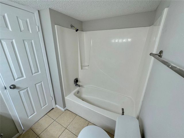 115 OYSTER BAY CIRCLE 300, Altamonte Springs, FL 32701