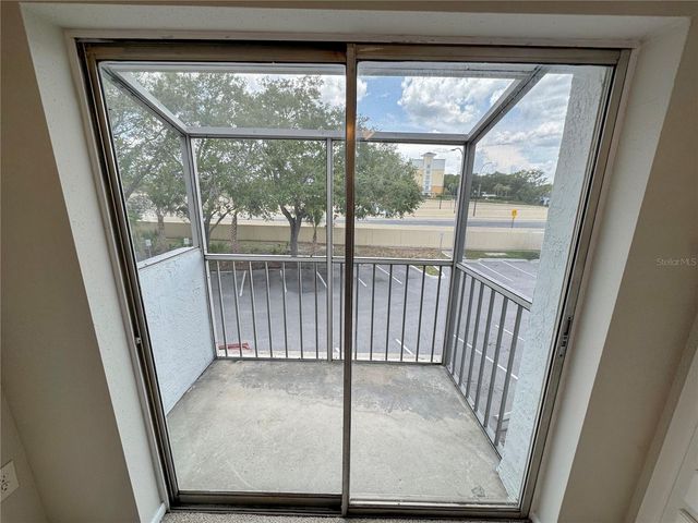 115 OYSTER BAY CIRCLE 300, Altamonte Springs, FL 32701