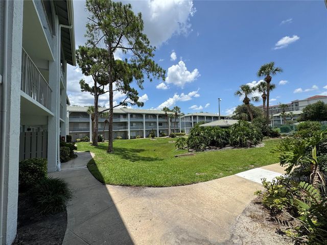 115 OYSTER BAY CIRCLE 300, Altamonte Springs, FL 32701