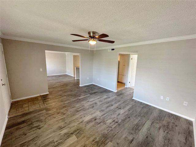 115 OYSTER BAY CIRCLE 300, Altamonte Springs, FL 32701