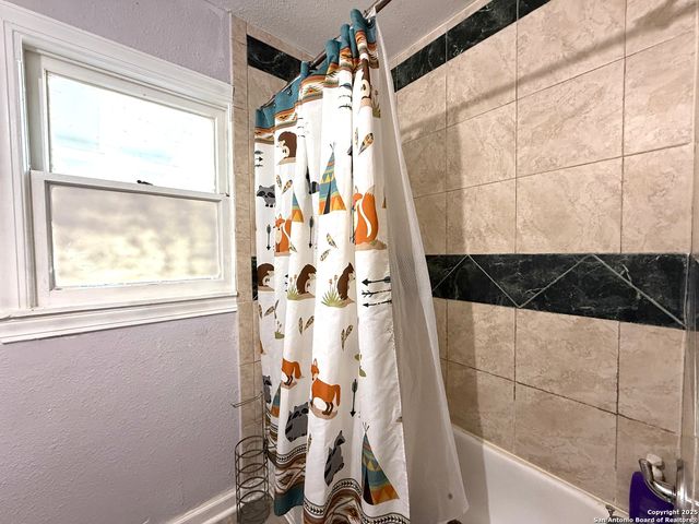 105 Terrell Ave, San Antonio, TX 78214