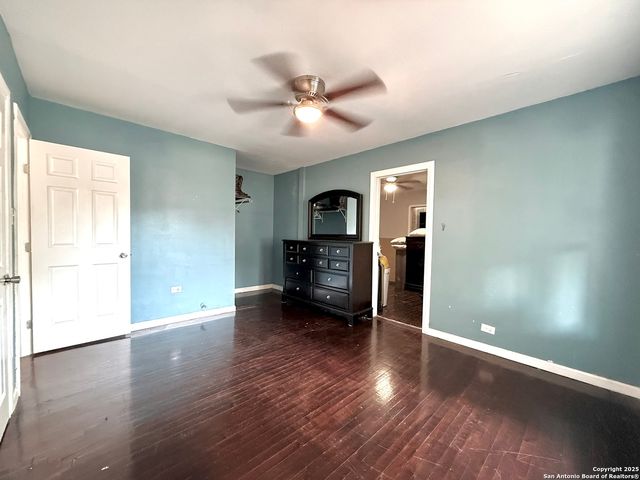 105 Terrell Ave, San Antonio, TX 78214