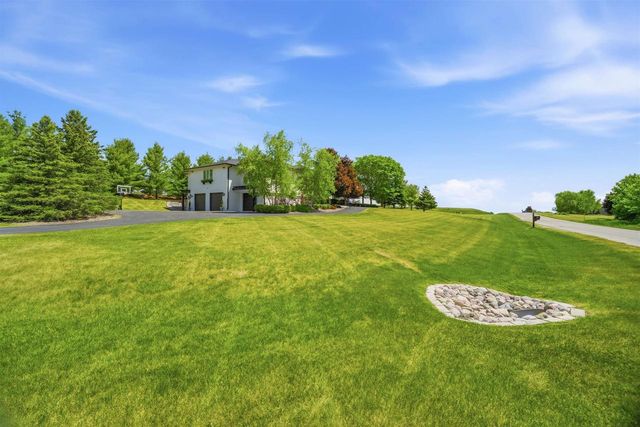 W5443 BOWE LANE, Fond Du Lac, WI 54937
