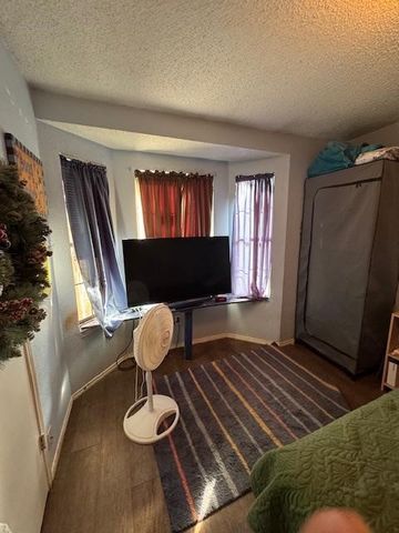 115 Valley Spring Drive, Arlington, TX 76018